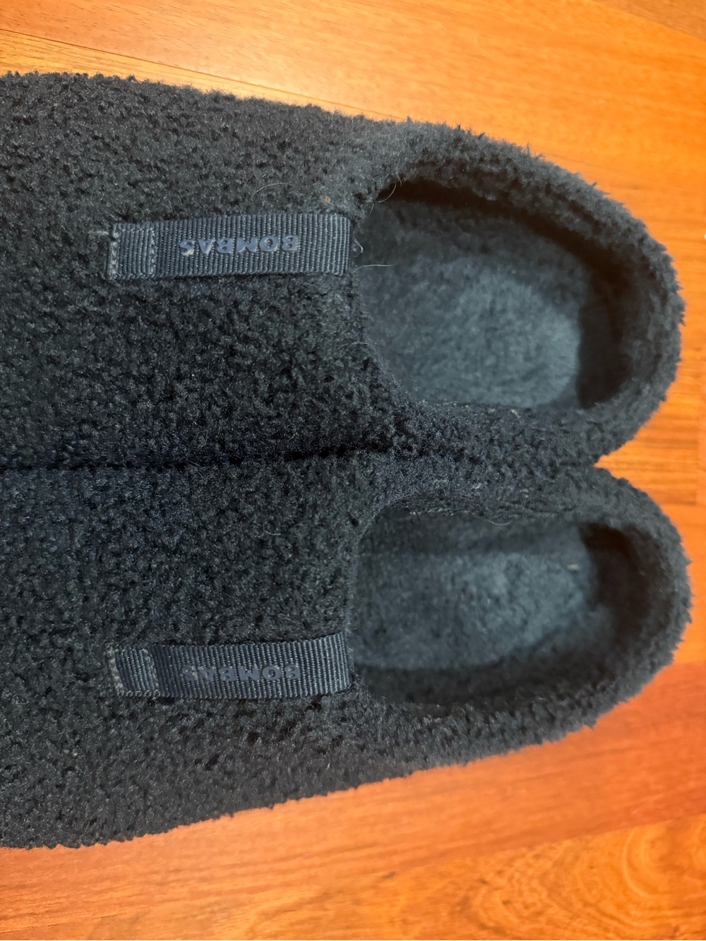 Bombas Men's Black Fleece Slip-On Slippers